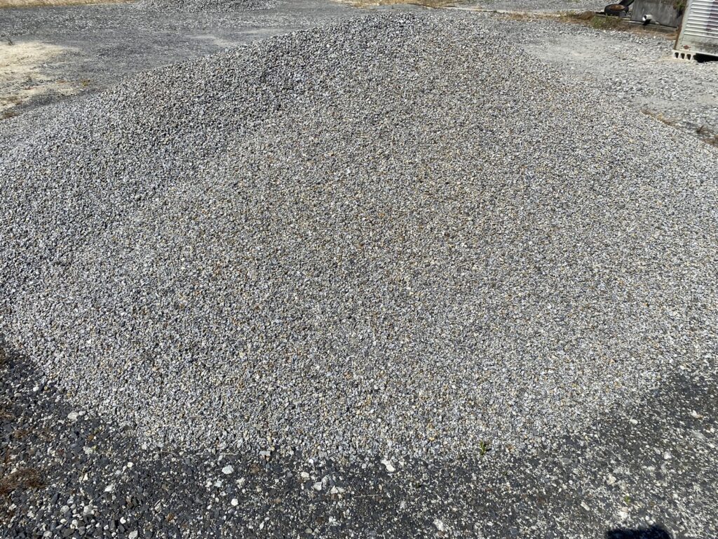 建材販売 - 山砂・畑土・砕石・「再生土」は三重県四日市市の株式会社 